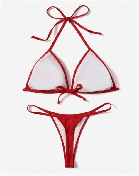 Roter string bikini